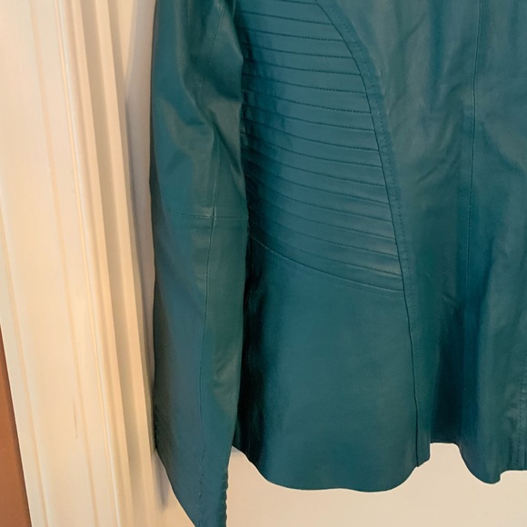 Shape Fx Leather Teal Blazer Jacket  Front Zipper. Design on Front, Sleeves - Picture 7 of 11